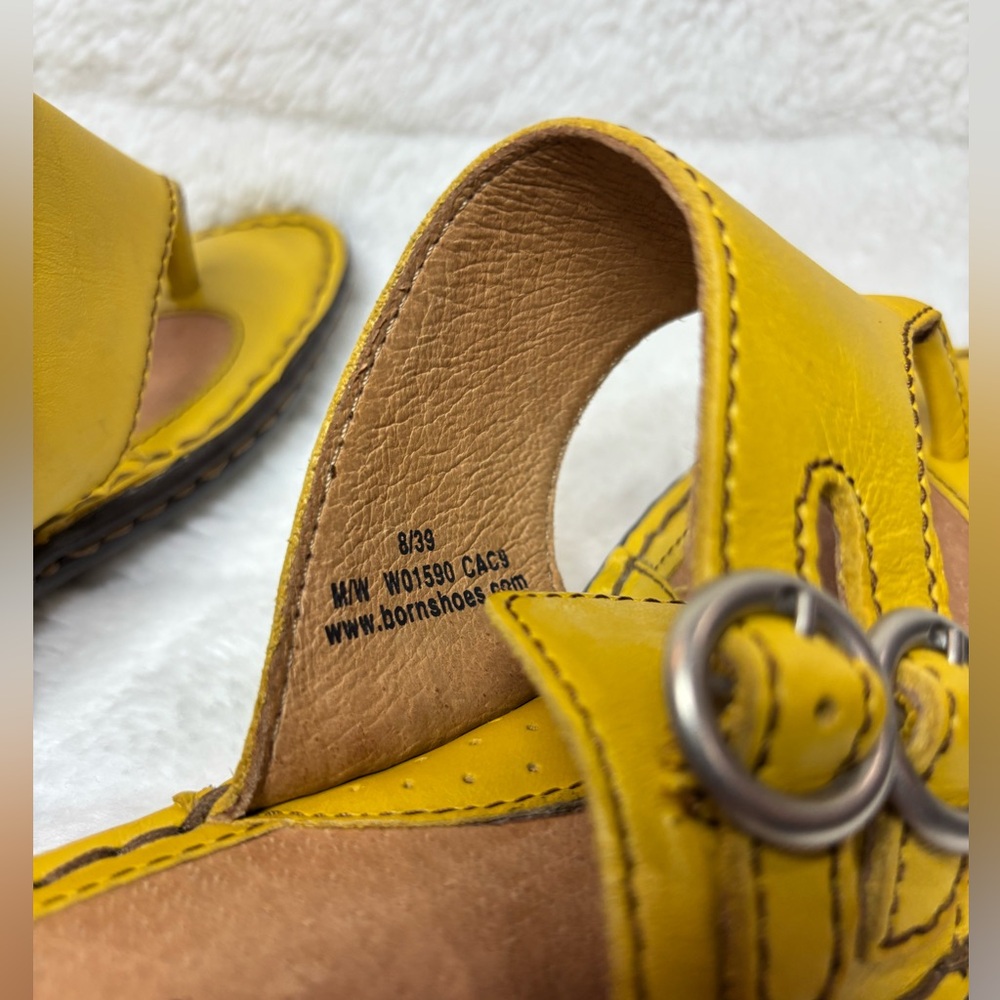 Born Women's Kellen Leather Yellow Buckle Sandals Sz 8 Excellent Condition - Picture 7 of 10